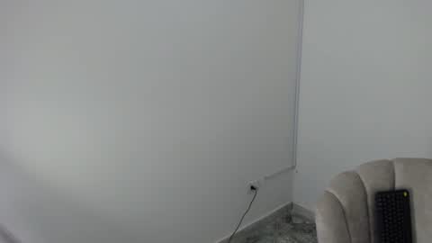 Snapshot of alexx_cum18 chatting on 06-26-26, 05:28 alexx_cum18 online show from 06-26-26, 05:28