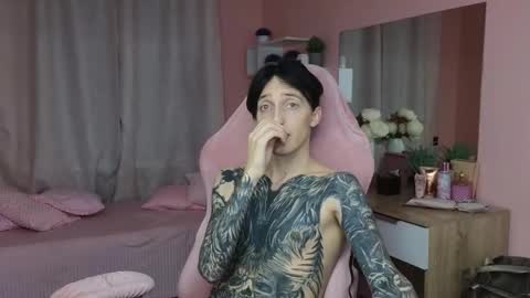 Alex online show from 10-23-25, 12:15