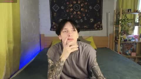 Alex online show from 03-18-26, 06:16