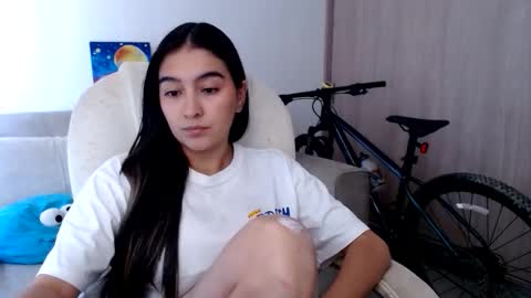 Snapshot of alexyferrer1 chatting on 06-11-26, 03:54 alexyferrer1 online show from 06-11-26, 03:54