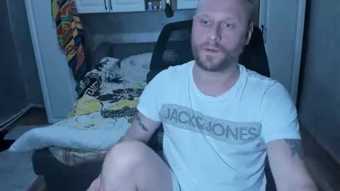 alexyno2022 ONLYFANS online show from 12-17-25, 08:26