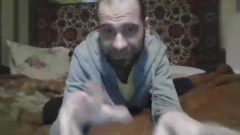 Snapshot of alferezsolvajo chatting on 04-05-26, 11:13 alferezsolvajo online show from 04-05-26, 11:13
