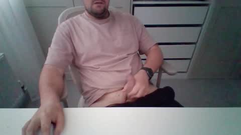 Snapshot of alfo267 chatting on 10-09-25, 08:56 WorkFromHomeFun online show from 10-09-25, 08:56