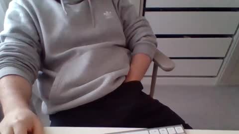 Snapshot of alfo267 chatting on 11-06-25, 08:59 WorkFromHomeFun online show from 11-06-25, 08:59