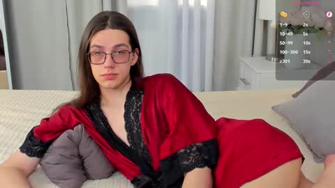 Alfreda online show from 03-26-26, 10:32