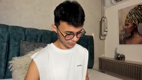 Snapshot of alhan_twink chatting on 06-09-26, 05:19 ALHAN online show from 06-09-26, 05:19