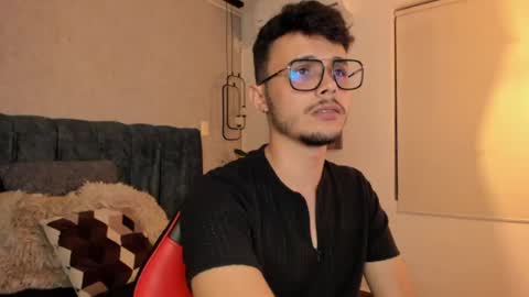 Snapshot of alhan_twink chatting on 07-12-26, 04:14 ALHAN online show from 07-12-26, 04:14