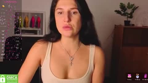 Snapshot of alianna_solo_kiss chatting on 12-19-25, 12:23 Alianna online show from 12-19-25, 12:23