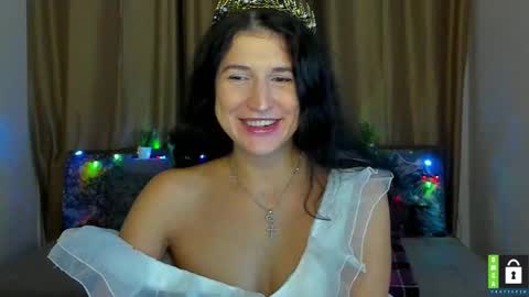 Snapshot of alianna_solo_kiss chatting on 12-22-25, 06:21 Alianna online show from 12-22-25, 06:21