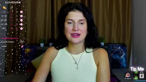 Snapshot of alianna_solo_kiss chatting on 01-05-26, 05:27 Alianna online show from 01-05-26, 05:27