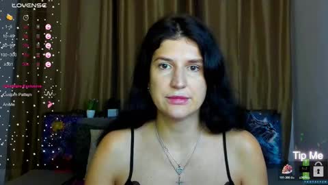 Snapshot of alianna_solo_kiss chatting on 01-07-26, 06:27 Alianna online show from 01-07-26, 06:27