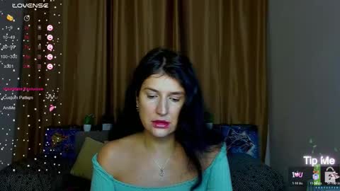 Snapshot of alianna_solo_kiss chatting on 01-09-26, 06:38 Alianna online show from 01-09-26, 06:38