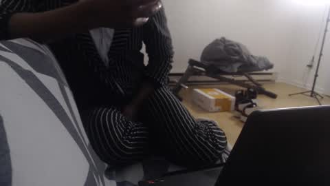 Snapshot of aliasallday chatting on 01-08-25, 03:40 Alias online show from 01-08-25, 03:40