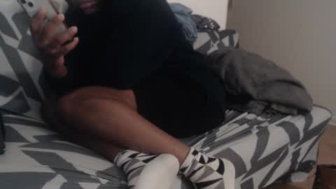 Snapshot of aliasallday chatting on 01-17-25, 01:47 Alias online show from 01-17-25, 01:47