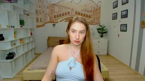 Snapshot of alicafoxis chatting on 05-18-26, 05:08 Alica online show from 05-18-26, 05:08