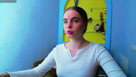 alice online show from 04-24-26, 05:15