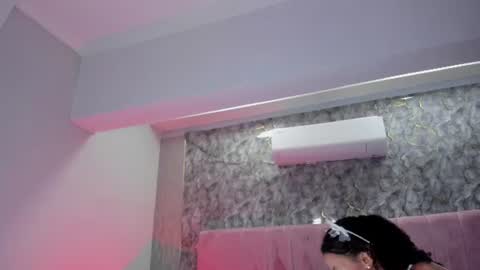 Snapshot of aliccecooper chatting on 07-06-26, 03:03 alicia online show from 07-06-26, 03:03