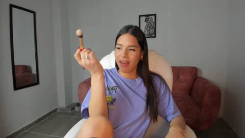 Snapshot of alice23jones chatting on 02-06-25, 08:02 Alice online show from 02-06-25, 08:02