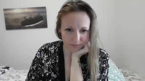 Alice online show from 02-12-25, 04:11