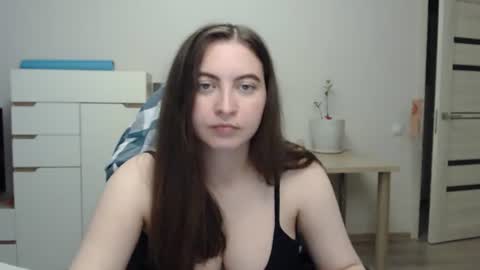 Snapshot of alice_________________________ chatting on 06-25-26, 11:48 Alice online show from 06-25-26, 11:48