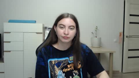 Snapshot of alice_________________________ chatting on 07-21-26, 03:47 Alice online show from 07-21-26, 03:47