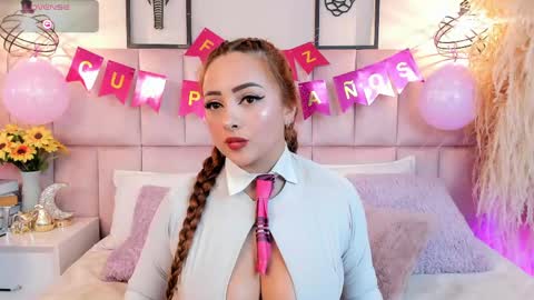 Snapshot of alice__collen_ chatting on 05-15-26, 08:49 Alice Collen online show from 05-15-26, 08:49