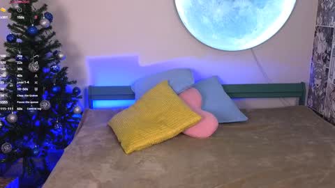 Snapshot of alice__grace_ chatting on 12-25-24, 09:43 your Alice online show from 12-25-24, 09:43