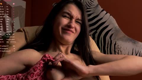 Snapshot of alice__grace_ chatting on 01-30-25, 01:33 your Alice online show from 01-30-25, 01:33