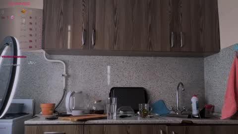 Snapshot of alice__grace_ chatting on 02-11-25, 01:20 your Alice online show from 02-11-25, 01:20