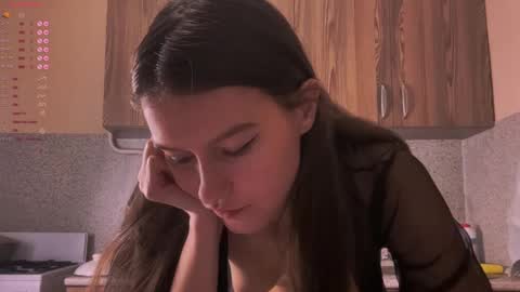 Snapshot of alice__grace_ chatting on 03-12-25, 06:44 your Alice online show from 03-12-25, 06:44