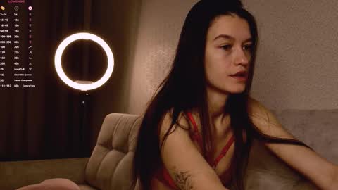 Snapshot of alice__grace_ chatting on 10-19-25, 09:48 your Alice online show from 10-19-25, 09:48