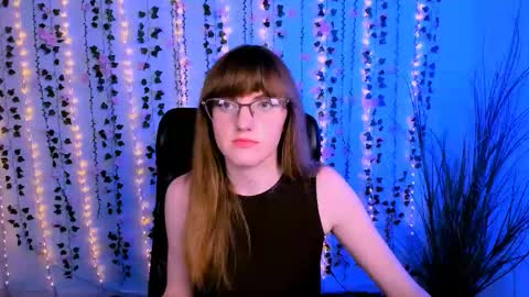 Snapshot of alice_cold chatting on 10-13-25, 09:04 alice_cold online show from 10-13-25, 09:04