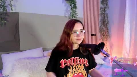 Mey online show from 03-18-26, 04:04