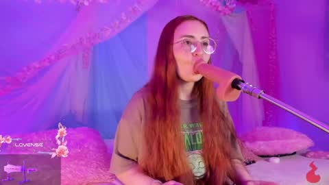 Mey online show from 05-14-26, 01:45
