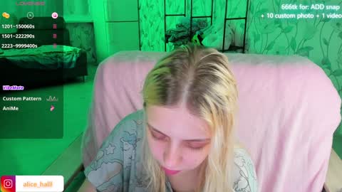 alice_halle online show from 12-10-24, 03:44