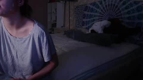 Snapshot of alice_love_fuck chatting on 02-13-25, 09:30 Alice love fuck online show from 02-13-25, 09:30