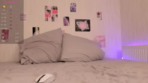  Alice  online show from 10-20-25, 01:11