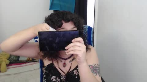 Snapshot of alice_psilocybe_sabina420 chatting on 02-14-26, 03:20 Alicia Aldara online show from 02-14-26, 03:20