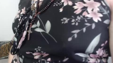 Snapshot of alice_psilocybe_sabina420 chatting on 02-22-26, 08:40 Alicia Aldara online show from 02-22-26, 08:40