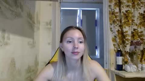 Snapshot of alice_smiles chatting on 03-21-26, 11:15 Alice smiles online show from 03-21-26, 11:15
