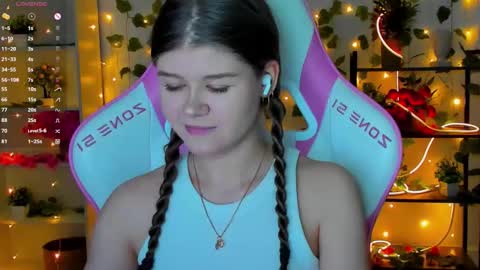 Alice online show from 11-06-25, 10:21