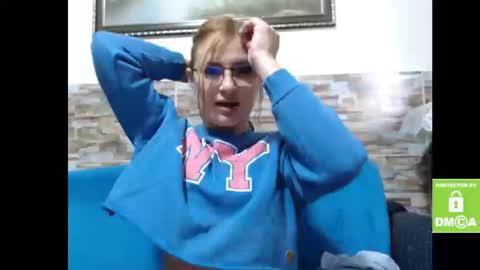 Snapshot of alice_trinity chatting on 09-10-25, 05:13 Alice online show from 09-10-25, 05:13