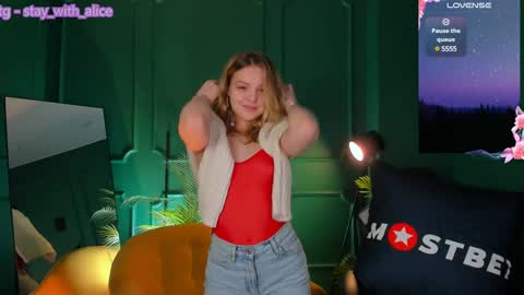 Alice  online show from 12-04-24, 01:53