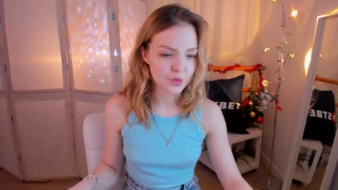 Alice  online show from 12-19-24, 07:51