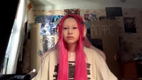 Snapshot of alicebourjolly chatting on 03-22-26, 09:13 Lina online show from 03-22-26, 09:13