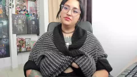 Alice Brinck online show from 03-11-25, 06:08