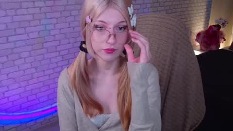 Snapshot of alicedews chatting on 02-28-26, 02:07 alice online show from 02-28-26, 02:07
