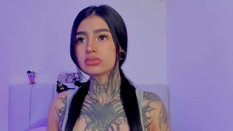 Alice  online show from 10-22-25, 07:24