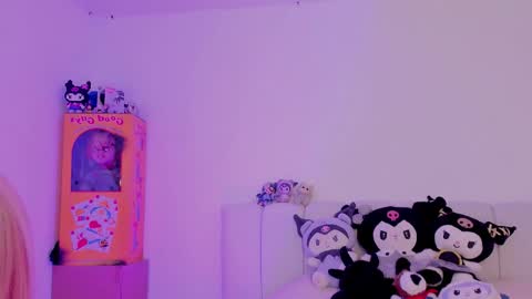 Alice  online show from 11-21-25, 08:29