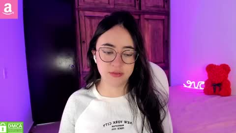 Aliceee  ..   97YP9VWGZHrefnav wishlist lists 1 online show from 05-19-26, 12:44